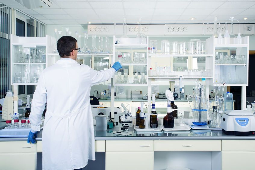 Comercios donde se preparan medicamentos en España