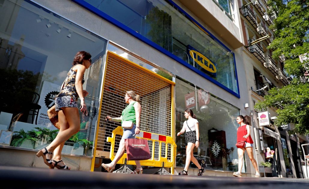 Tiendas urbanas del comercio minorista en el centro de la ciudad