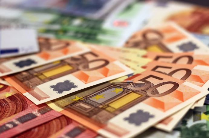 Banco Central Europeo avisa la cantidad de efectivo ideal ante crisis